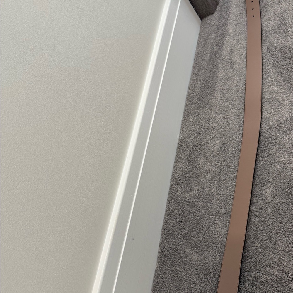 Gucci Mauve Belt with Gold GG Buckle - Picture 5 of 5